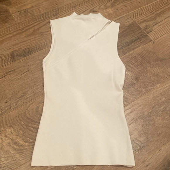 NWT Autumn Cashmere Women’s White Sleeveless Top with opening Size XS - Picture 4 of 8